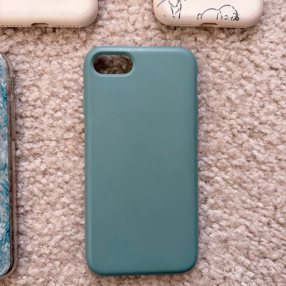 2 iPhone Cases - Picture 3 of 3